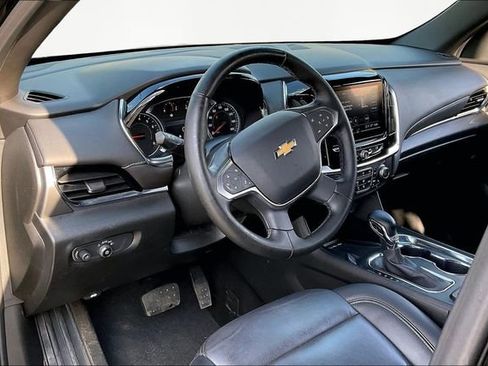 Used 2023 Chevrolet Traverse LT AWD/4WD image 12