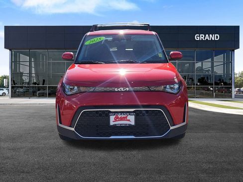 Certified 2025 Kia Soul S image 3