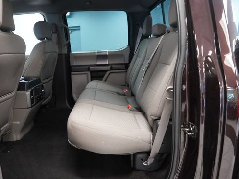 Used 2018 Ford F150 XLT w/ Equipment Group 302A Luxury AWD/4WD image 26