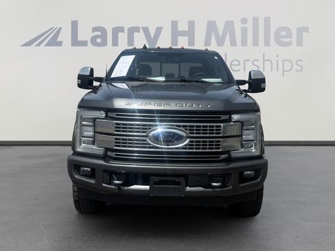 Used 2019 Ford F350 Platinum w/ Platinum Ultimate Package AWD/4WD image 8