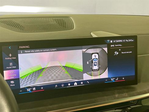 Used 2025 BMW X5 xDrive50e w/ Premium Package image 13