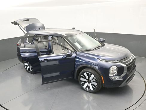 New 2025 Mitsubishi Outlander SEL image 82