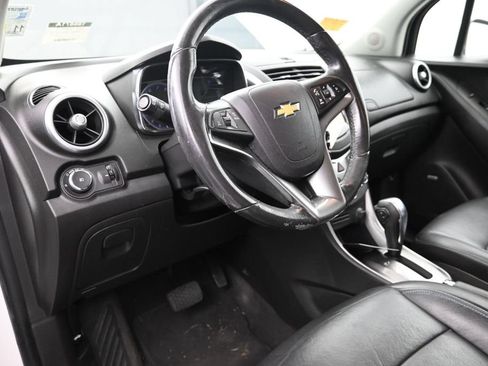 Used 2015 Chevrolet Trax LTZ FWD image 11