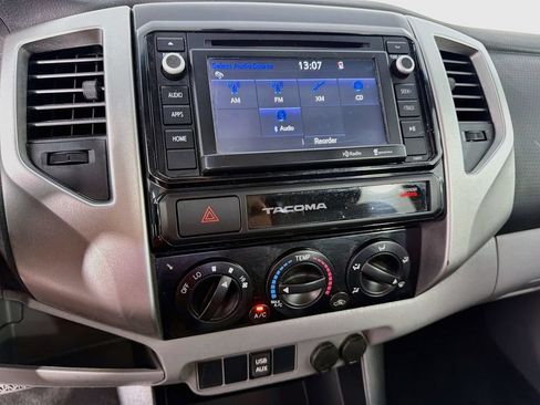 Used 2015 Toyota Tacoma PreRunner w/ SR5 Package RWD image 18