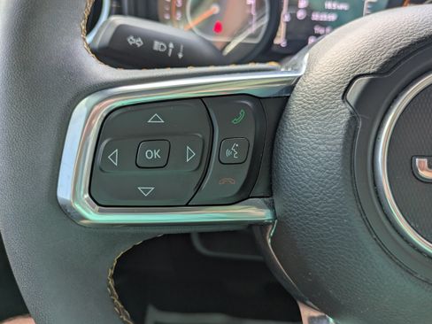 Used 2024 Jeep Wrangler Unlimited Sahara AWD/4WD image 18
