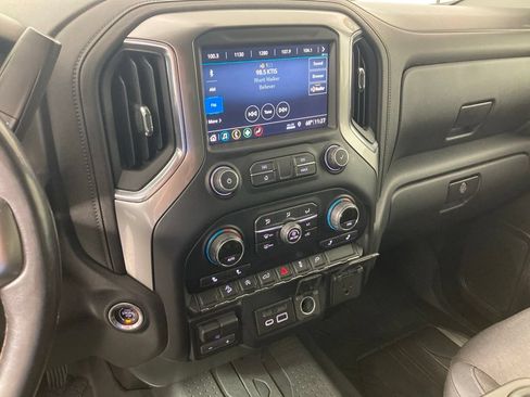 Used 2019 Chevrolet Silverado 1500 LT w/ All-Star Edition AWD/4WD image 2