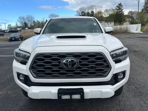 Used 2021 Toyota Tacoma TRD Sport w/ Technology Package AWD/4WD image 10