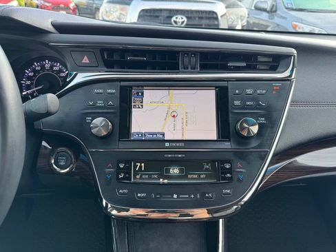Used 2014 Toyota Avalon Limited FWD image 2
