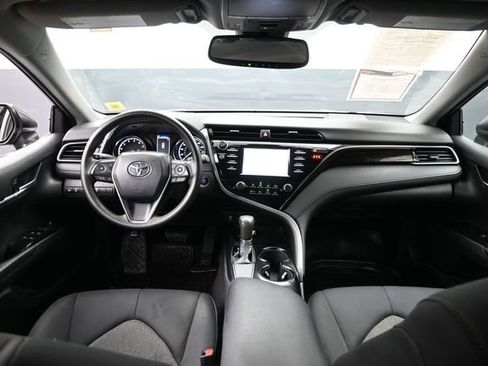 Used 2019 Toyota Camry LE w/ Convenience Package FWD image 15