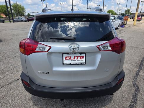 Used 2013 Toyota RAV4 LE FWD image 6