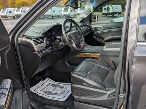 Used 2017 GMC Yukon XL Denali w/ Open Road Package image 10