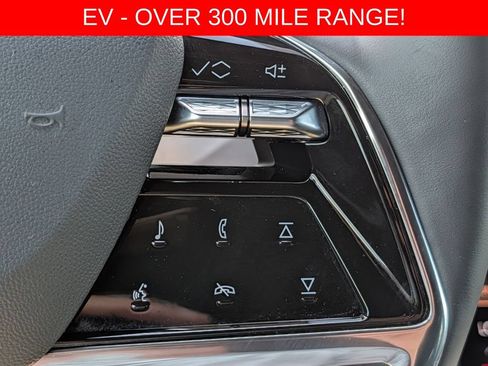 Used 2026 Cadillac Vistiq Sport w/ LPO, Floor Liner Package AWD/4WD image 44
