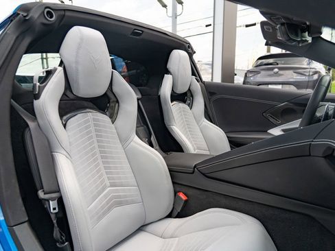 Used 2024 Chevrolet Corvette Stingray Preferred Cpe w/ Z51 Performance Package RWD image 22