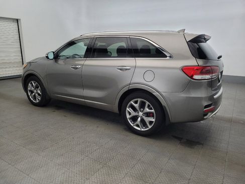 Used 2017 Kia Sorento SX image 3