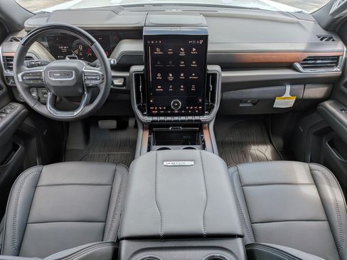 New 2026 GMC Yukon Denali w/ Denali Reserve Package AWD/4WD image 14