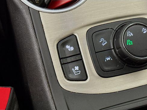 Used 2019 GMC Terrain Denali w/ Driver Alert Package II AWD/4WD image 24