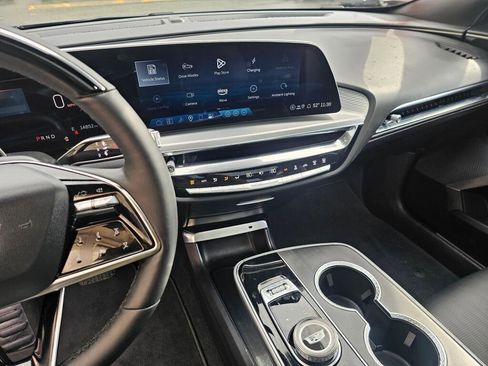 Certified 2025 Cadillac Lyriq Sport image 30