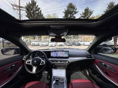 Used 2023 BMW 330i Sedan w/ M Sport Package image 15