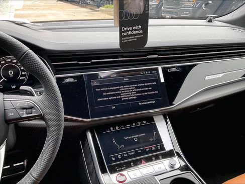 New 2026 Audi RS Q8 performance image 6