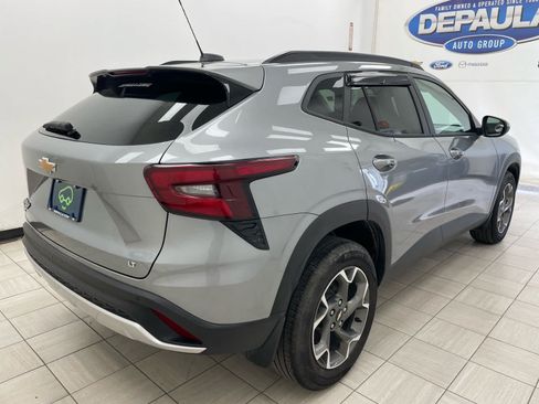Used 2026 Chevrolet Trax LT w/ Driver Confidence Package FWD image 19
