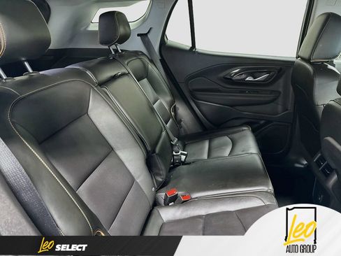 Used 2024 GMC Terrain AT4 w/ Tech Package AWD/4WD image 30