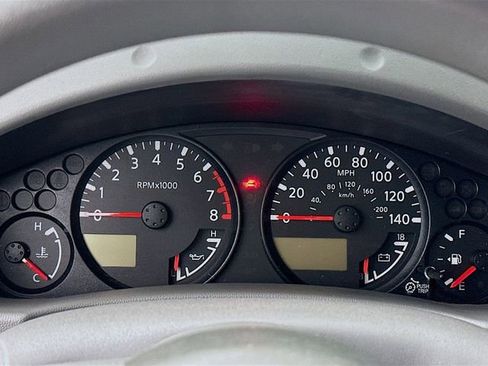 Used 2018 Nissan Frontier SV image 12