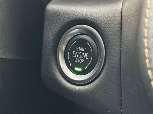 Used 2024 GMC Yukon AT4 w/ Technology Package image 17