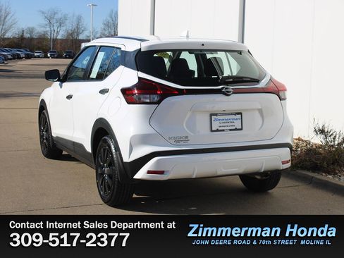 Used 2022 Nissan Kicks S image 25