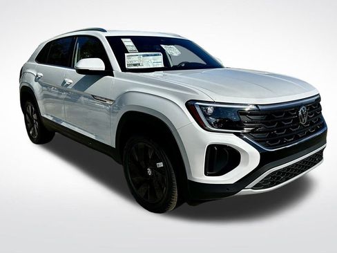 New 2026 Volkswagen Atlas Cross Sport SE FWD image 3