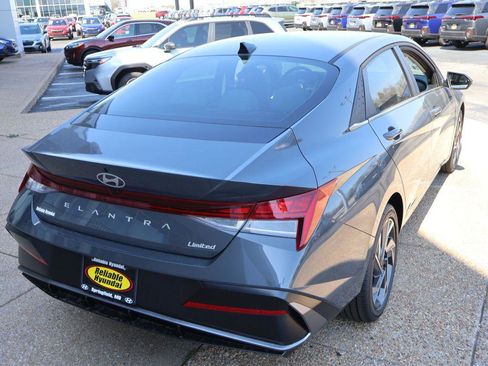 New 2026 Hyundai Elantra Limited image 6
