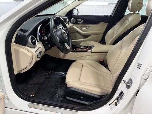 Used 2017 Mercedes-Benz C 300 4MATIC Sedan image 11