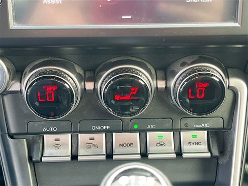 Used 2023 Toyota GR86 Premium image 15