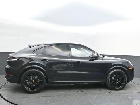 New 2026 Porsche Cayenne Coupe image 10