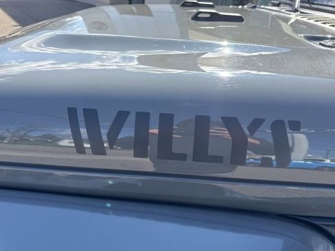 Used 2021 Jeep Gladiator Sport AWD/4WD image 9