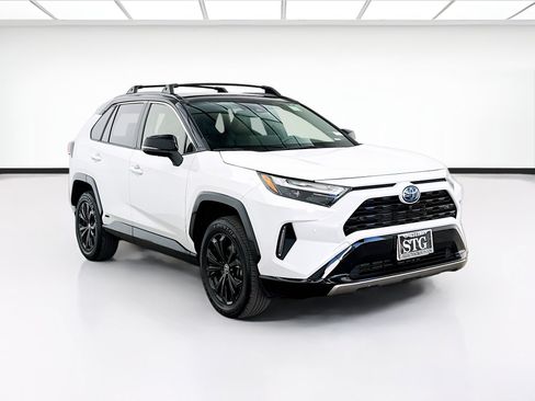 Used 2024 Toyota RAV4 XSE w/ Advanced Technology Package AWD/4WD image 3