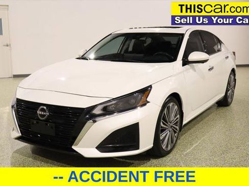 Used 2023 Nissan Altima 2.5 SL image 3