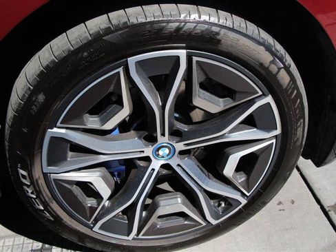 Used 2024 BMW iX xDrive50 w/ Premium Package AWD/4WD image 42