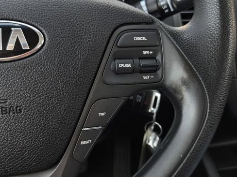 Used 2016 Kia Forte LX w/ LX Popular Plus Package FWD image 27