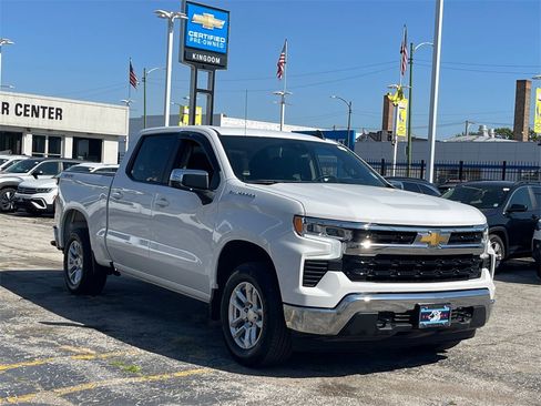 Used 2023 Chevrolet Silverado 1500 LT image 2