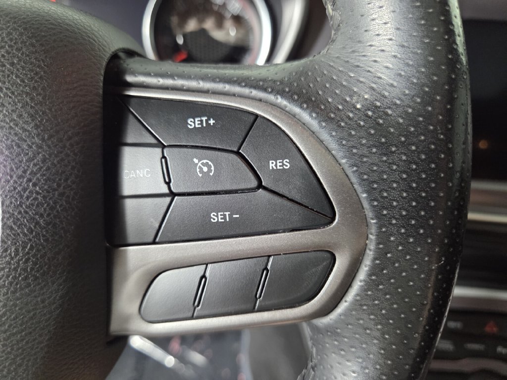 Used 2022 Dodge Challenger R/T Scat Pack RWD image 16