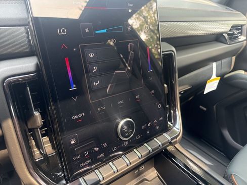 New 2026 GMC Yukon AT4 w/ AT4 Premium Plus Package AWD/4WD image 19