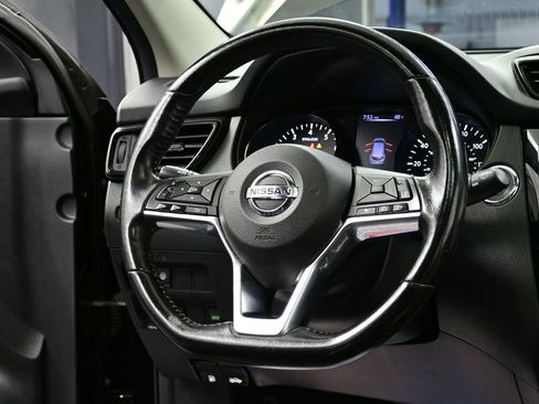 Used 2018 Nissan Rogue Sport SL w/ SL Premium Package image 4