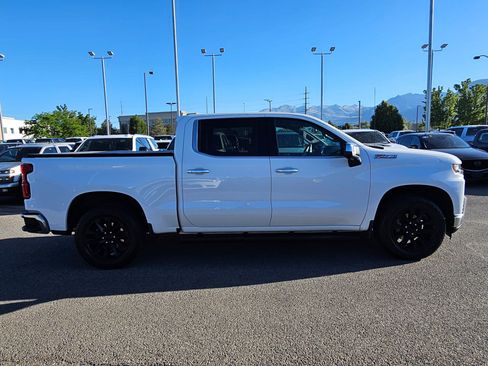Used 2021 Chevrolet Silverado 1500 LTZ w/ Z71 Off-Road Package AWD/4WD image 2