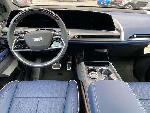 New 2026 Cadillac Vistiq Premium Luxury image 11