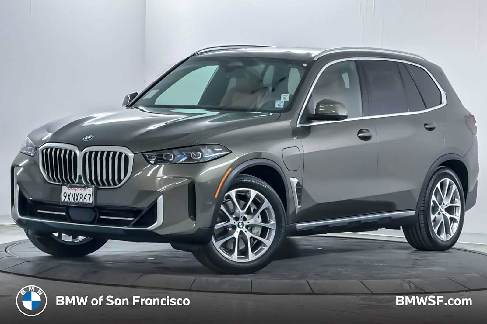 Used 2026 BMW X5 xDrive50e w/ Premium Package AWD/4WD image 1