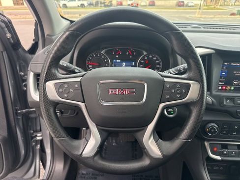 Used 2024 GMC Terrain SLE image 13