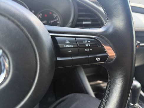 Used 2024 MAZDA MAZDA3 s FWD image 19