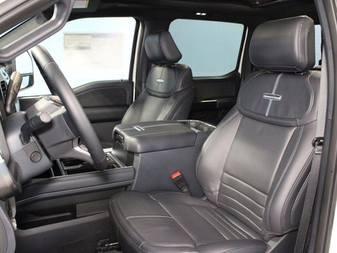 New 2025 Ford F250 Platinum image 3