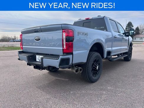 New 2026 Ford F350 Lariat w/ Black Appearance Package image 6