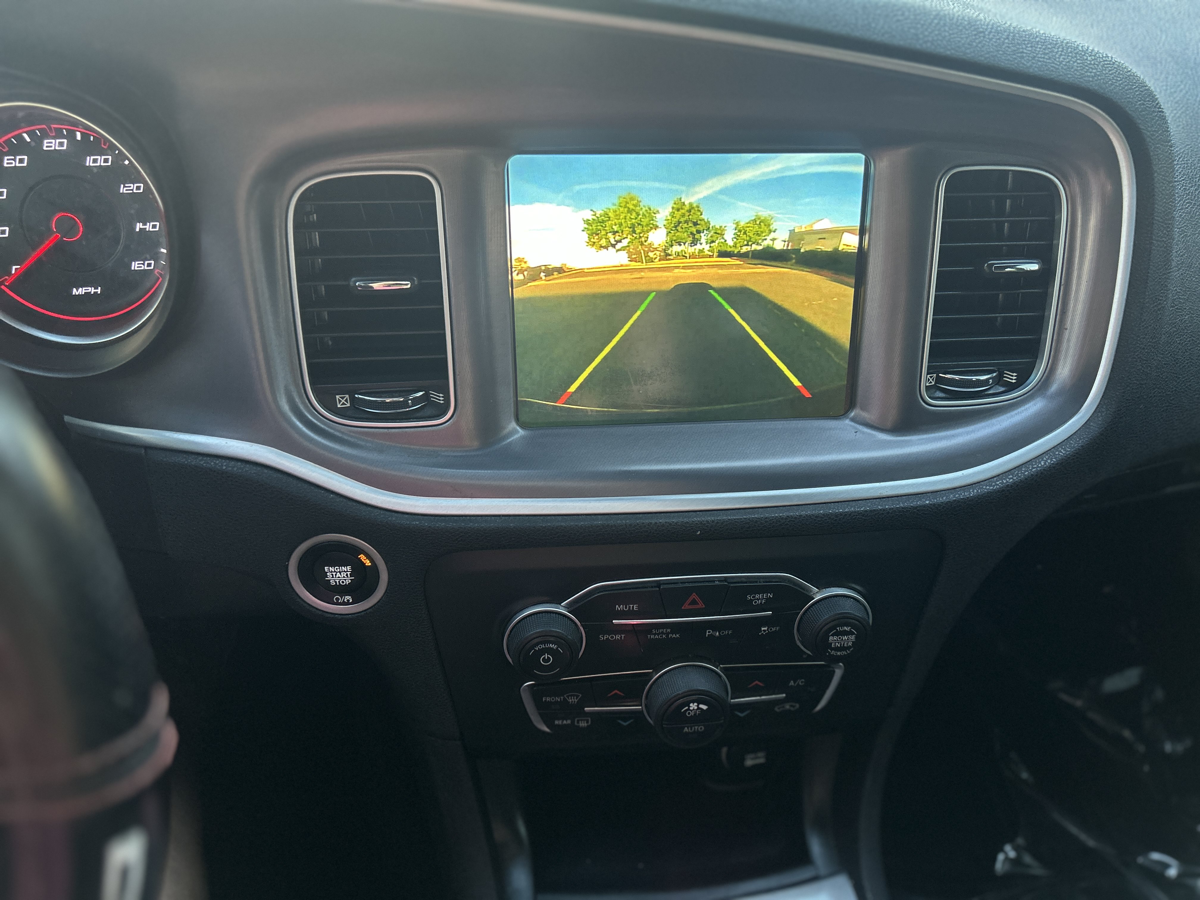 Used 2019 Dodge Charger R/T RWD image 10